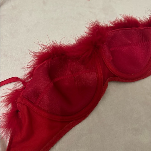 Vintage Red Bra 34C - Picture 3 of 5